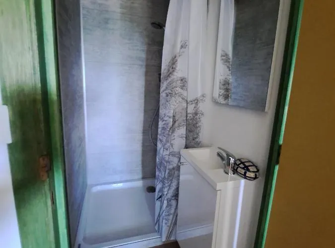 Aux Alouettes בית נופש *